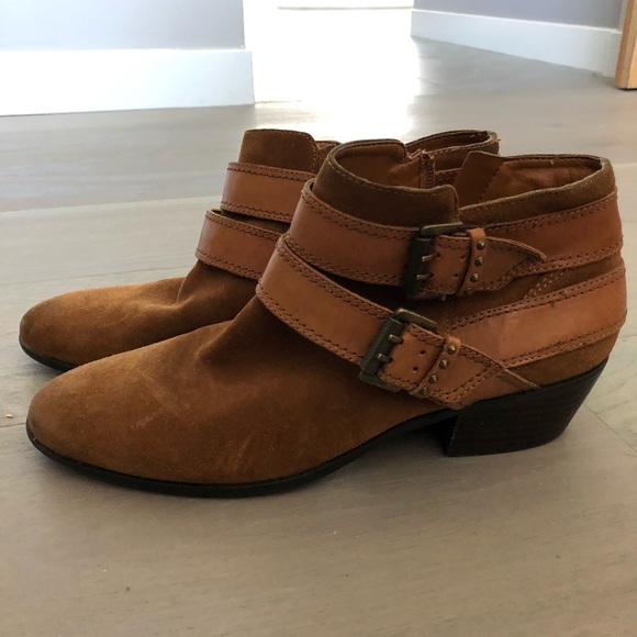 Sam Edelman Booties - Picture 2 of 7